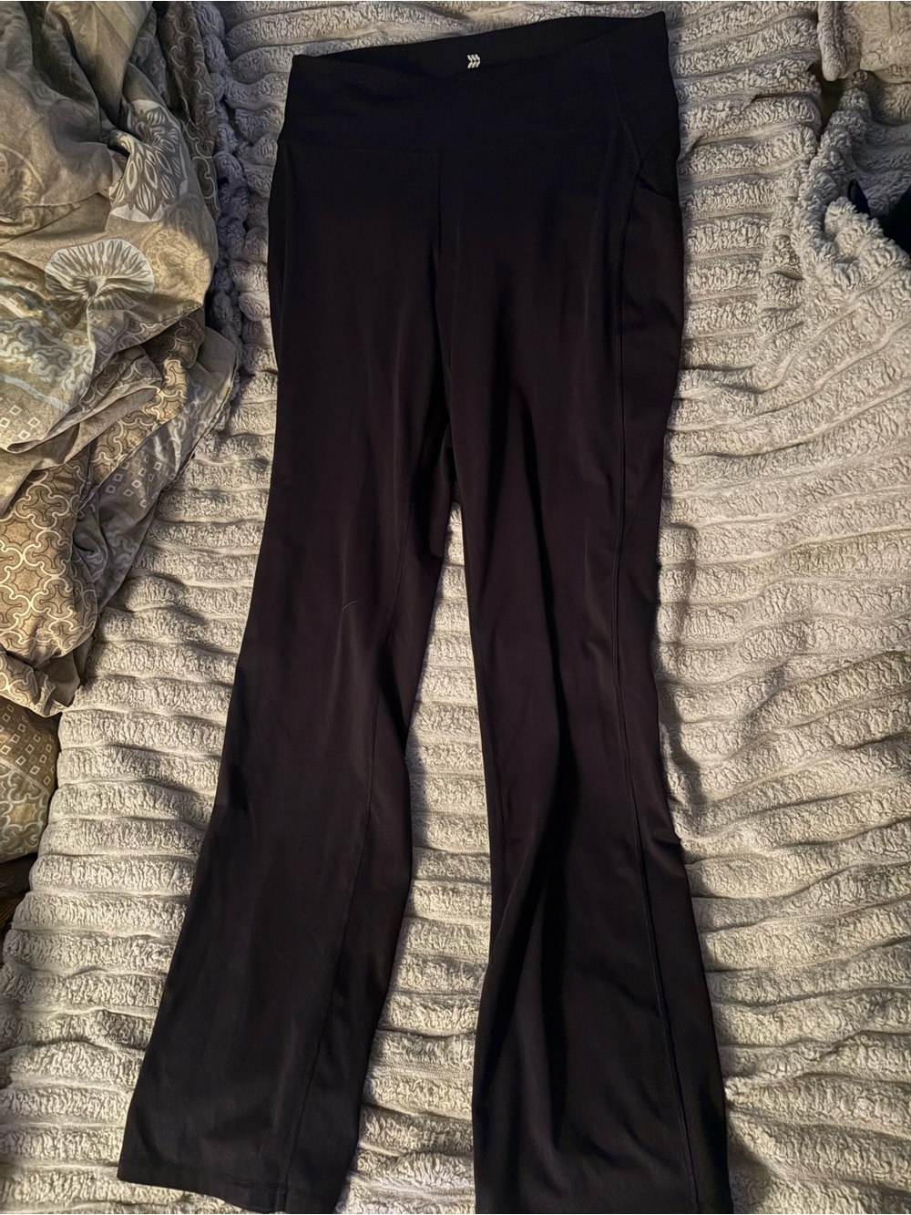 all in motion Black Boot-Cut Active Pants